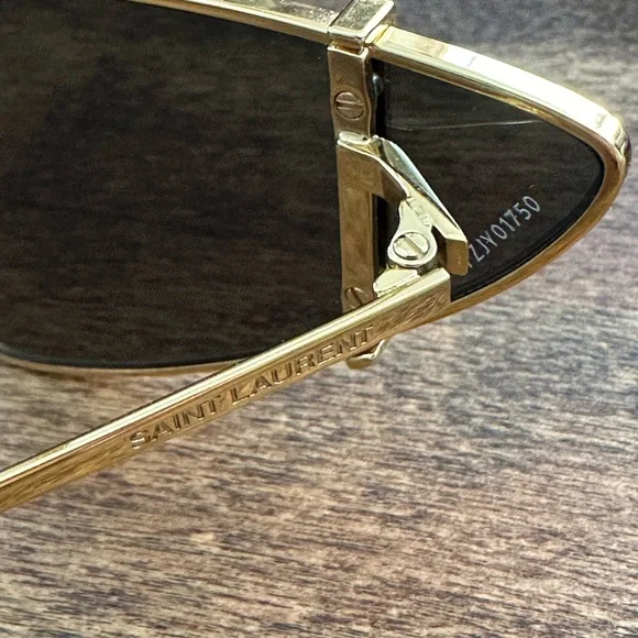 Saint Laurent Sunglasses Cat Eye - Picture 4 of 8